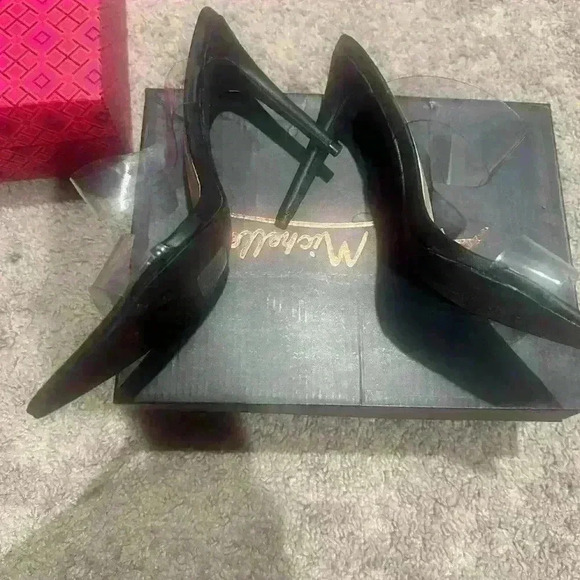 Beautiful heels. - Picture 1 of 3